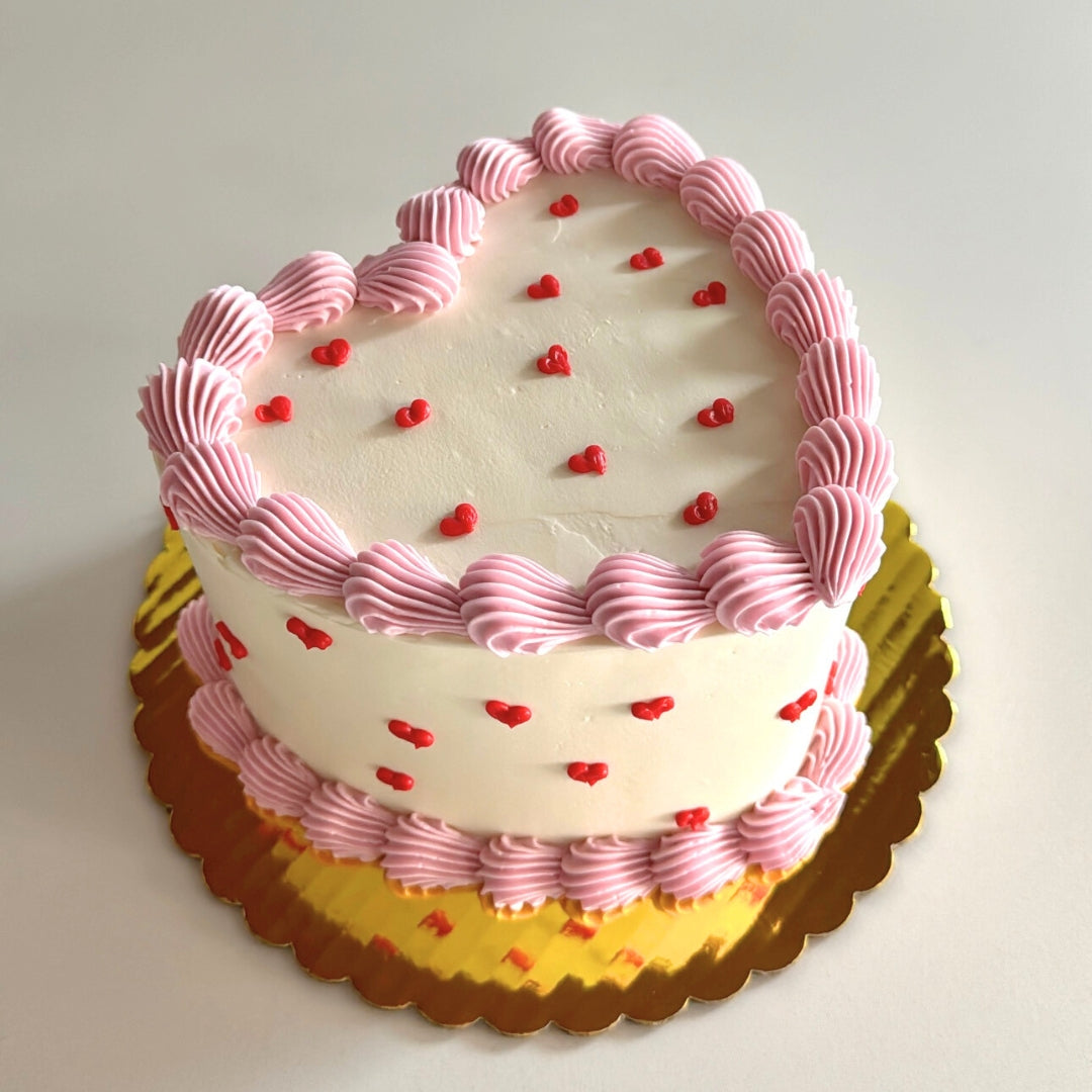 Gâteau vintage en forme de cœurs faits à la main