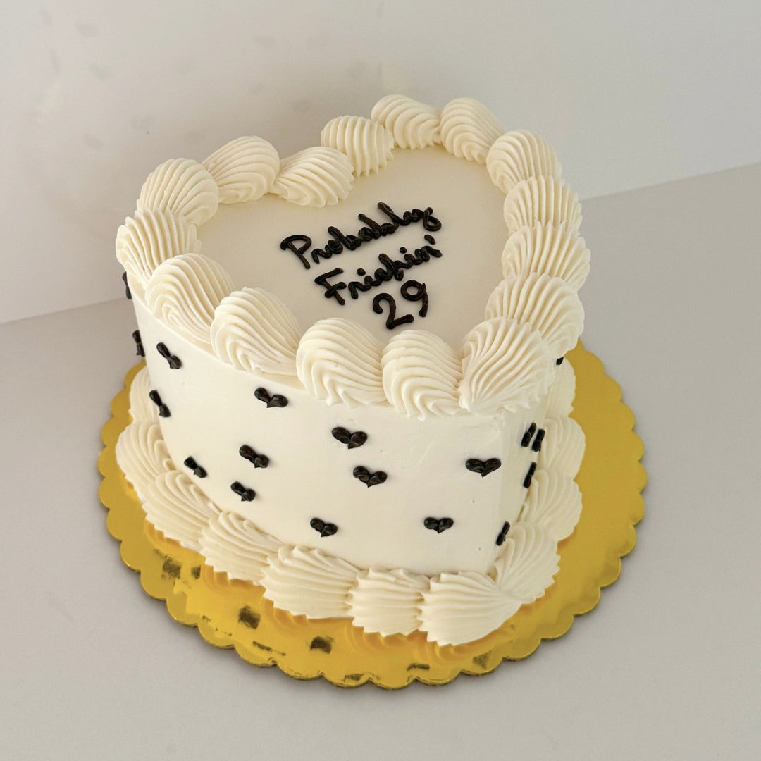 Gâteau vintage en forme de cœurs faits à la main