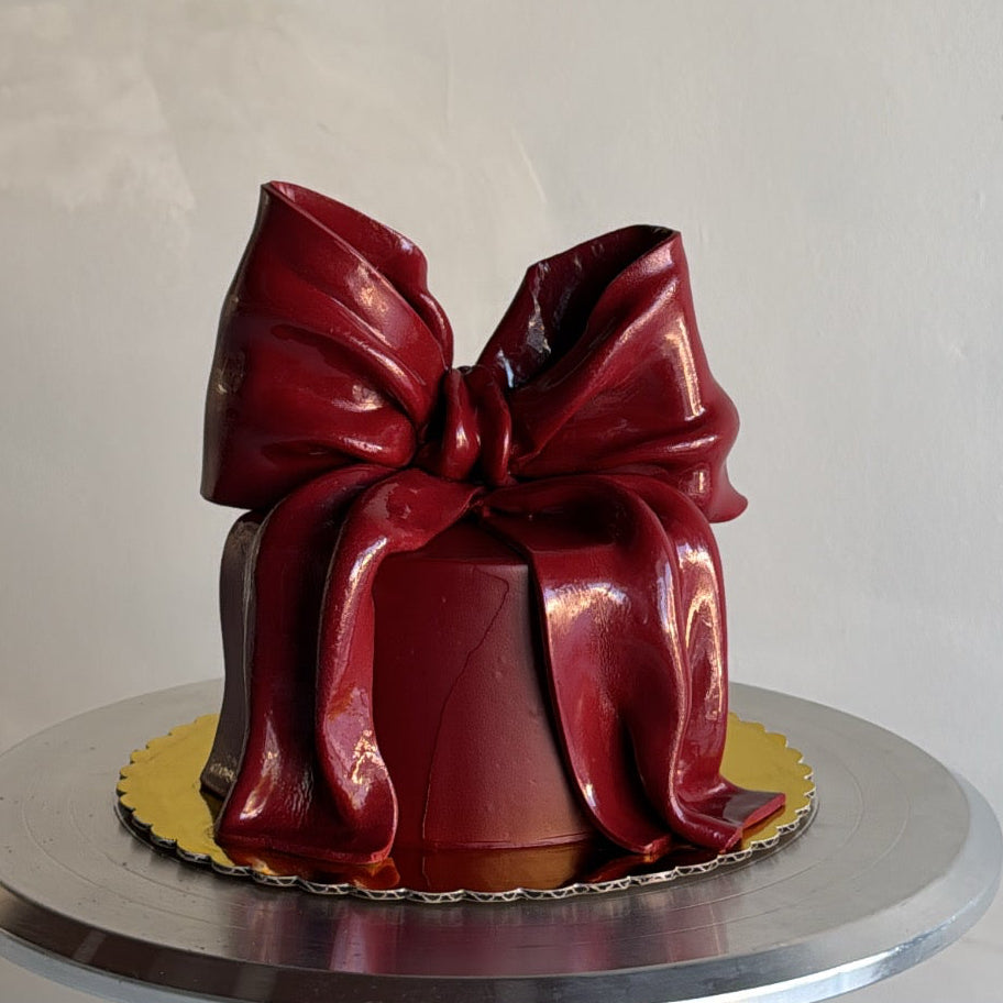 Fondant bow cake
