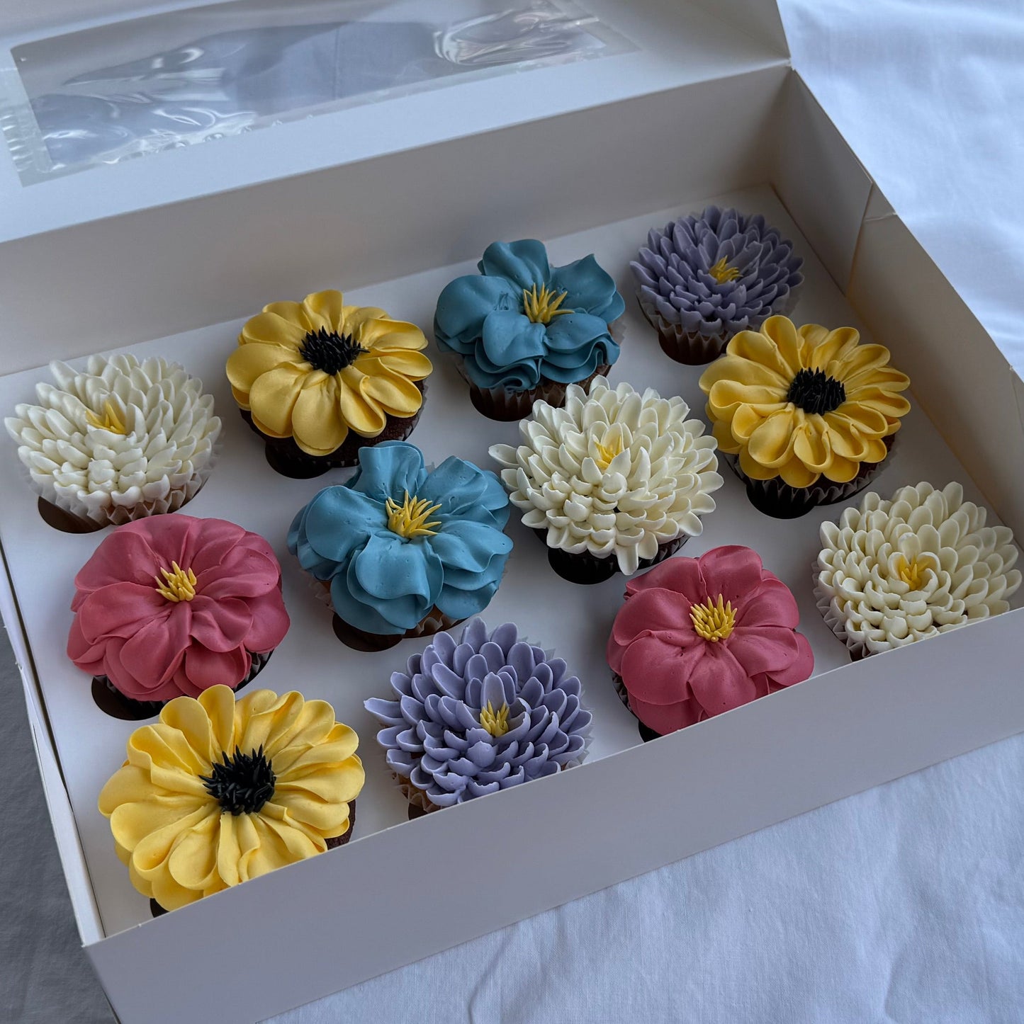 Flower cupcakes - standard size